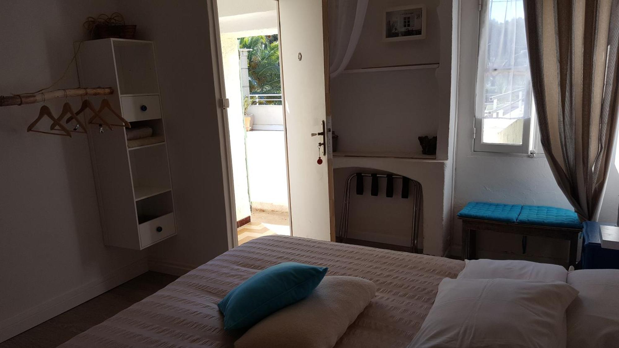 Hôtel Auberge Provençale Saint-Raphaël Kamer foto